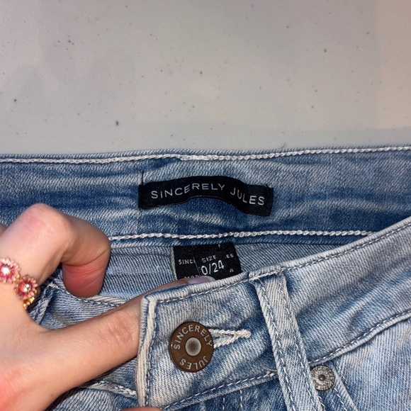 Sincerely Jules Light Wash Distressed Jeans - Picture 3 of 6